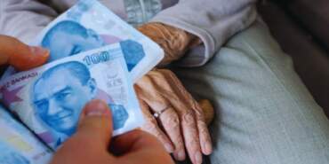 Memur ve Emeklinin Gözü 3 Temmuz’da: Kim, Ne Kadar Zam Alacak?