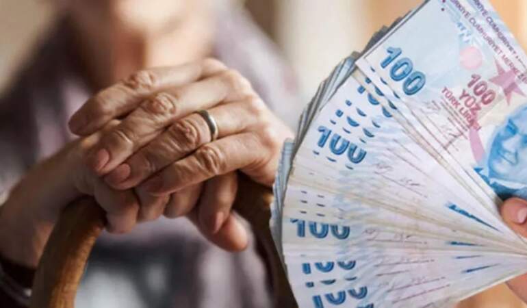 Milyonlarca Emekliyi İlgilendiriyor! AKP’den Zam Sinyali: Maaşlar Artabilir