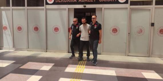 Mısır Tarlasına Saklanan Zehir Taciri Yakalandı