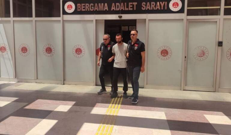 Mısır Tarlasına Saklanan Zehir Taciri Yakalandı