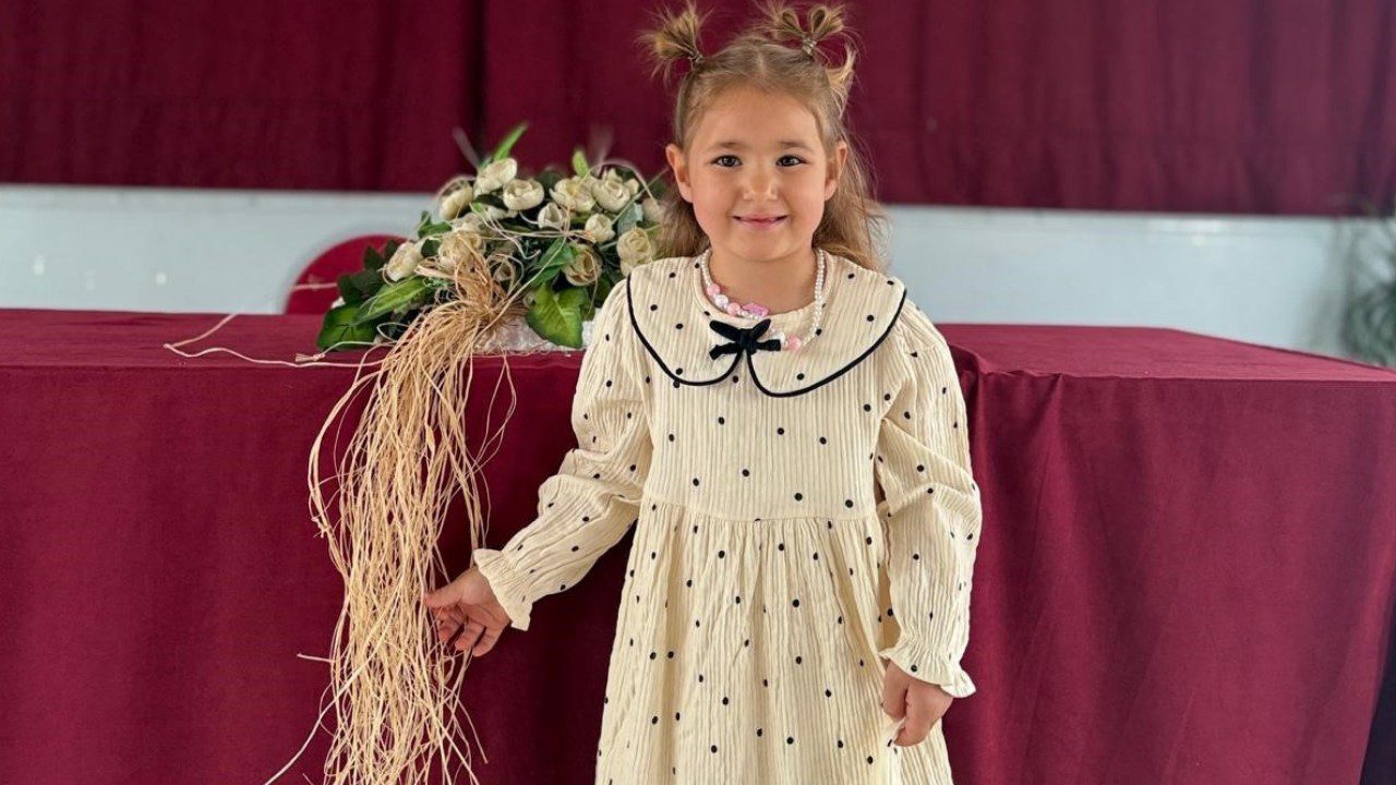 Muğla’da Evinin Önünde Oynarken Kayboldu: 4 Yaşındaki Eylül Her Yerde Aranıyor