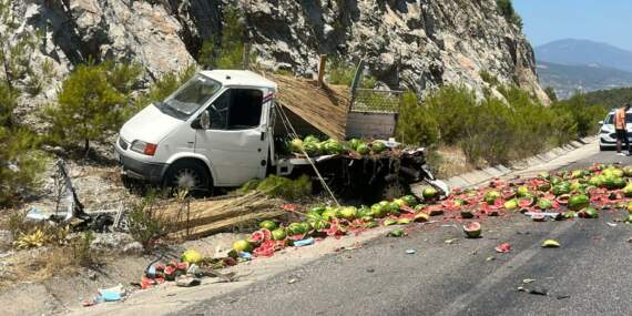 Muğla’da Kaza! Kamyonetler Çarpıştı, 2 Yaralı