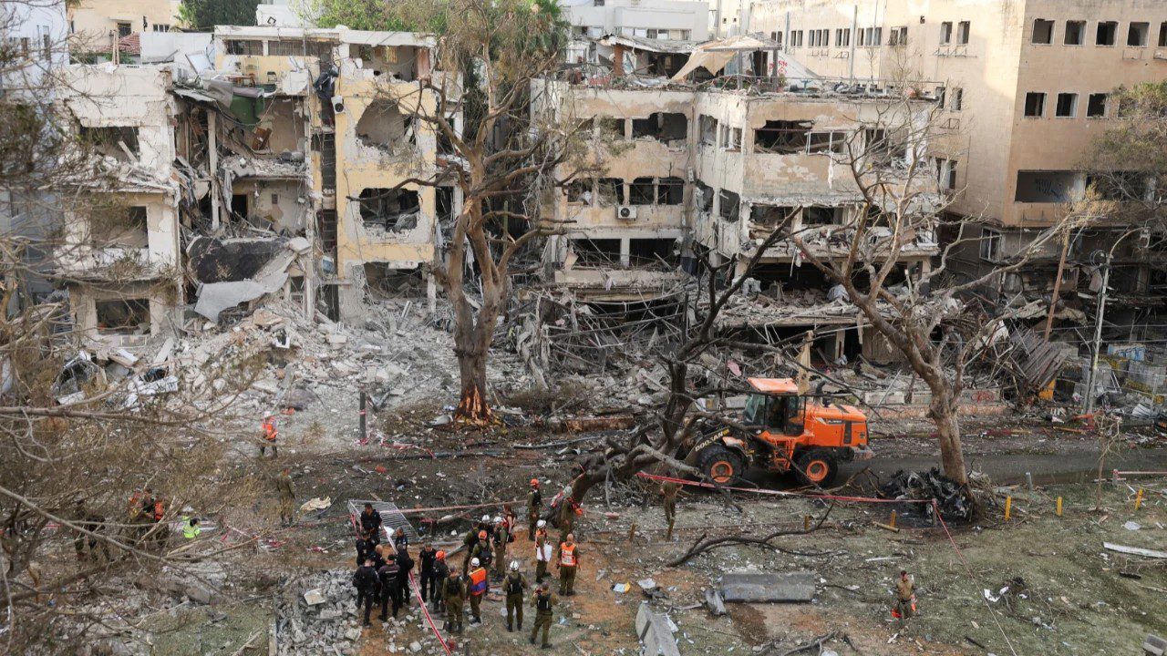 İran’ın Savaş Sırrı Ortaya Çıktı! İşte Demir Kubbeyi Delen Yeni Yöntem ‘Siccil’