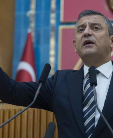 Özgür Özel, Kartalkaya’yı Hatırlattı, Turizm Bakanı’nı Topa Tuttu
