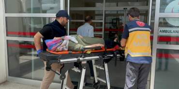 Şarampole Devrilen Araçtaki 8 Kişi Yaralandı