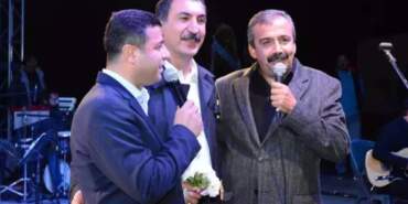 Selahattin Demirtaş ve Ferhat Tunç’tan Sırrı Süreyya Önder’e Şarkı