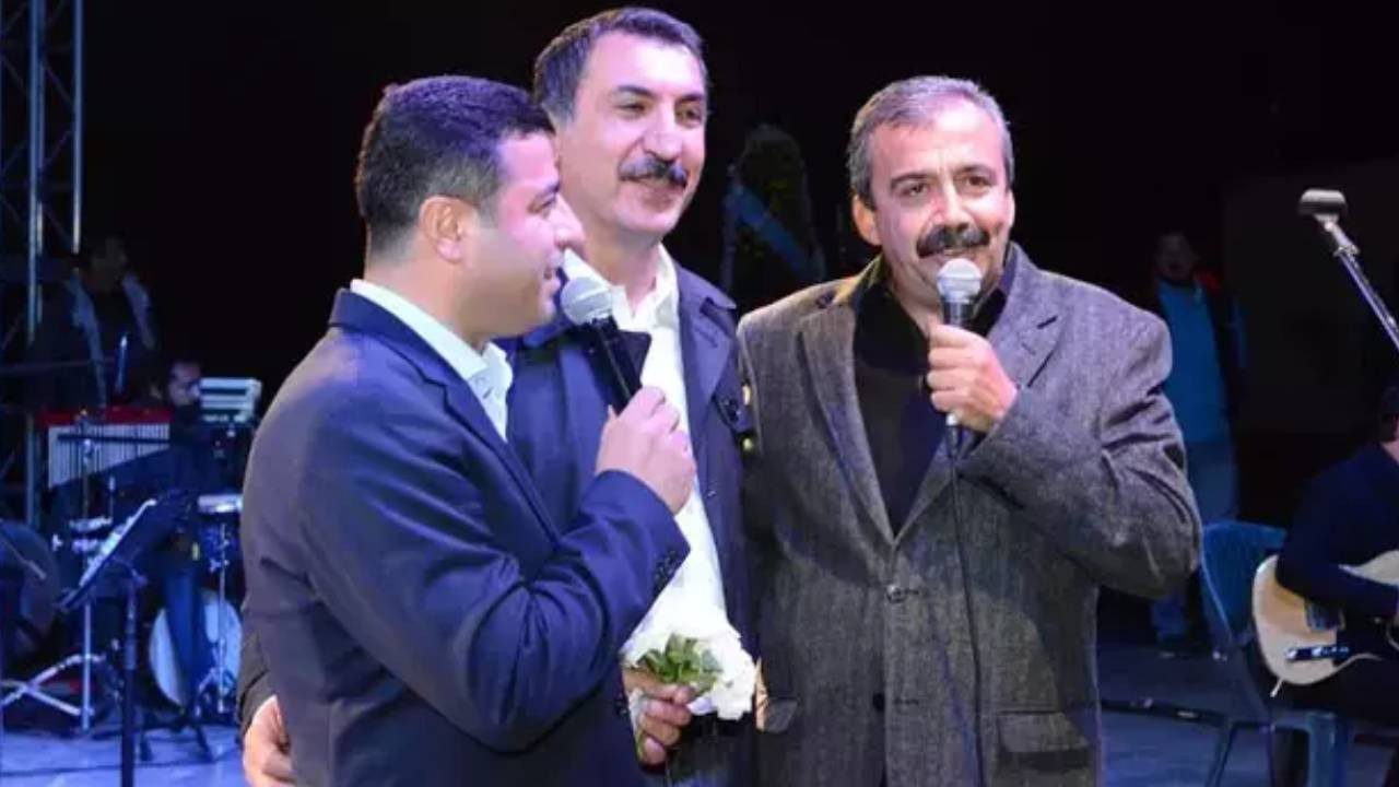 Selahattin Demirtaş ve Ferhat Tunç’tan Sırrı Süreyya Önder’e Şarkı