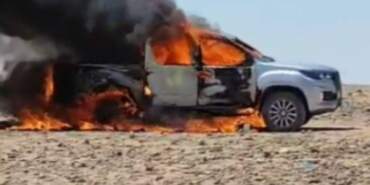 Seyir Halindeki Kamyonet Alev Aldı