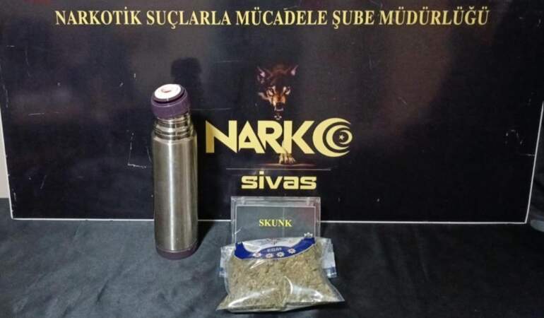 Sivas’ta Zehir Tacirleri Yakalandı