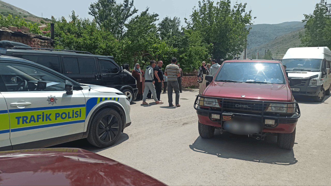 Skuterli Çocuğa Cip Çarptı