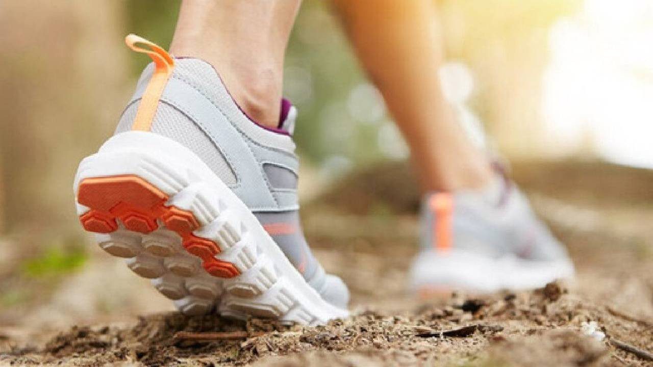 Spor Ayakkabının Arkasındaki Halkanın ne İşe Yaradığı Ortaya Çıktı: İlk Kez Duyacaksınız