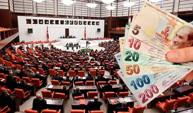 SSK, Bağ-Kur Emeklileri İçin Flaş Karar: En Düşük Emekli Maaşı Alanlara Yeni Düzenleme Geliyor