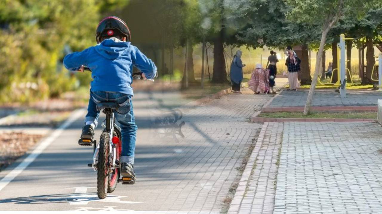 Bisikletten Düşen Küçük Çocuk Öldü, Korkunç Gerçek Sonradan Ortaya Çıktı
