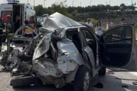 TEM’de Otobüs ile Otomobil Çarpıştı! 2’si Ağır 3 Yaralı
