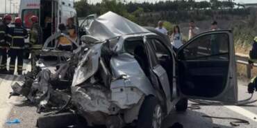 TEM’de Otobüs ile Otomobil Çarpıştı! 2’si Ağır 3 Yaralı