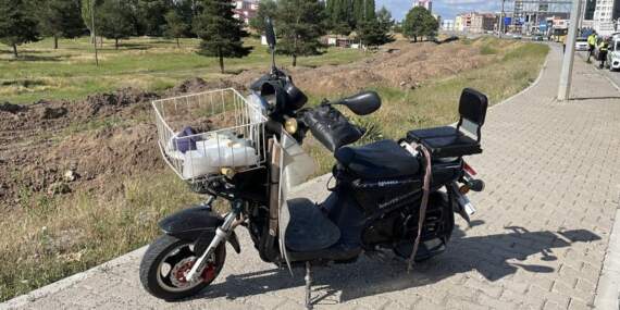 Tır, Elektrikli Motosiklete Çarptı! Sürücü Ağır Yaralı