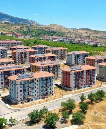 TOKİ’den 8 Bin TL Taksitle 2+1 ve 3+1 Daire Fırsatı: Tarih Verildi, Başvuran Tapuyu Alacak