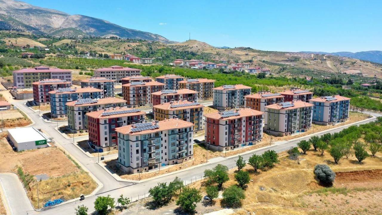 TOKİ’den 8 Bin TL Taksitle 2+1 ve 3+1 Daire Fırsatı: Tarih Verildi, Başvuran Tapuyu Alacak