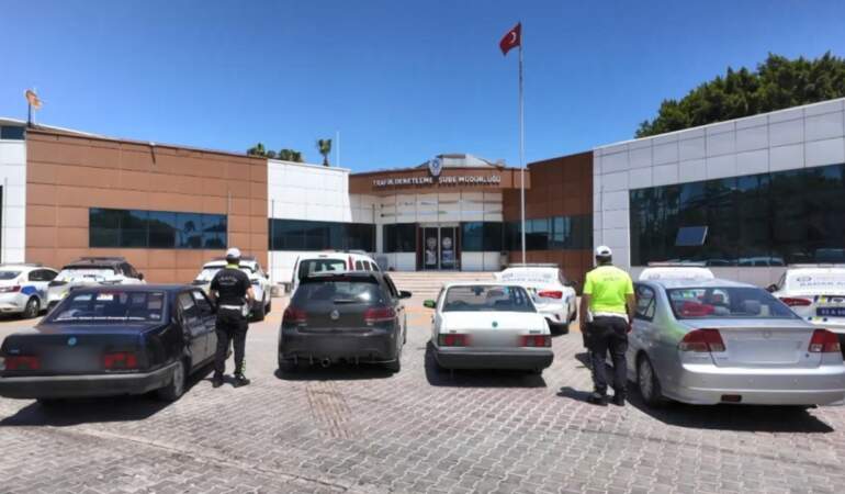 Trafik Magandaları Denetimden Kaçamadı! Kural Tanımayan Sürücülere Ceza Yağdı
