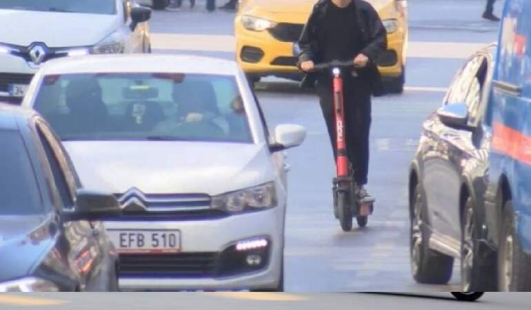 Trafikte Bu Aracı Kullanan Herkesi İlgilendiriyor! Yeni Dönem Başlıyor, Artık Zorunlu Olacak