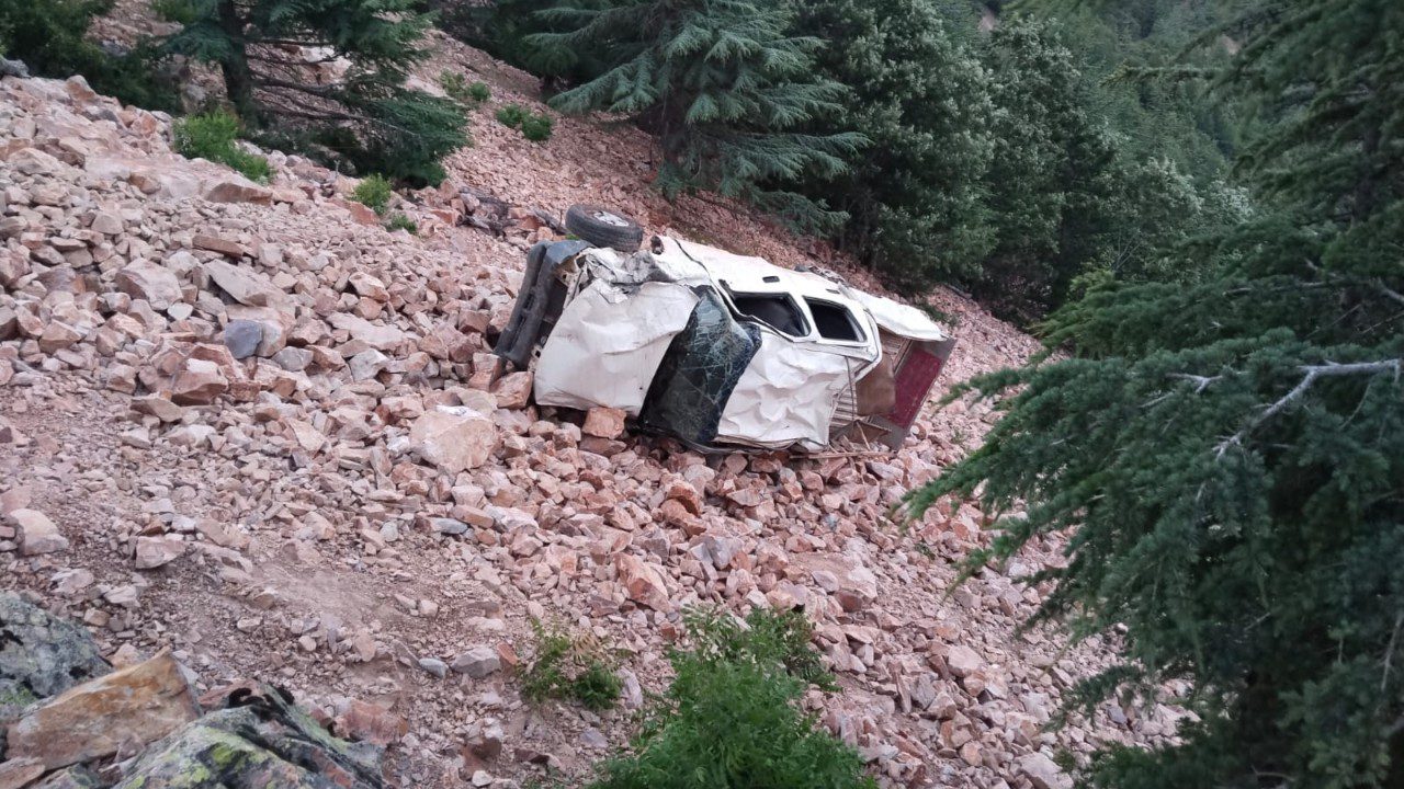 Uçurumda Can Pazarı: 3 Kişi Hayatını Kaybetti, 6 Yaşındaki Çocuk Ağır Yaralı