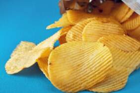 Ünlü Cips Markasının Kanser Yaptığı Ortaya Çıktı: Türkiye’de de Yüzlerce Şubesi Var
