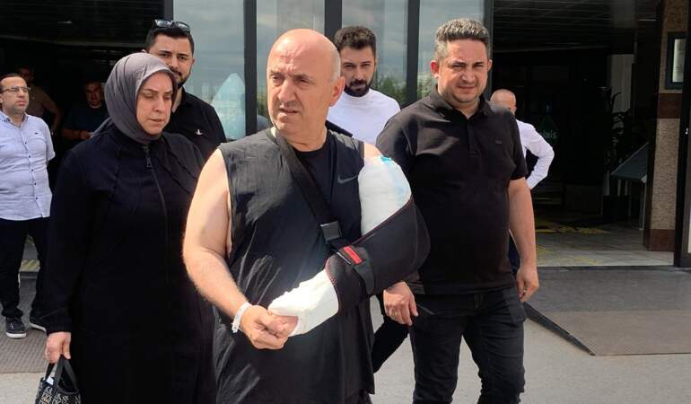 Zabıta Memuru Tarafından Vurulmuştu! Darıca Belediye Başkanı Muzaffer Bıyık Taburcu Edildi