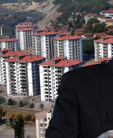 Bakan Şimşek duyurdu: 500 bin sosyal konut hamlesi başlıyor! Gayrimenkul Sertifikası ile ev sahibi olmak kolaylaşıyor