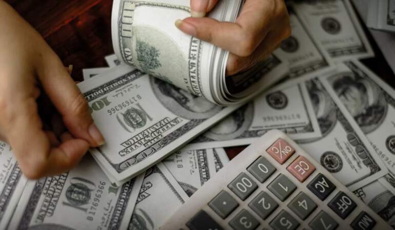 Firmaların net döviz açığı 176 milyar doları aştı