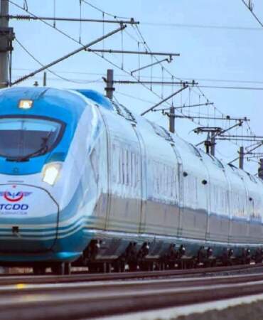 YHT’ye bin, kahveni al, havalimanına ışınlan! Gaziantep-Adana-Mersin hızlı treni Çukurova Havalimanı’na bağlanıyor