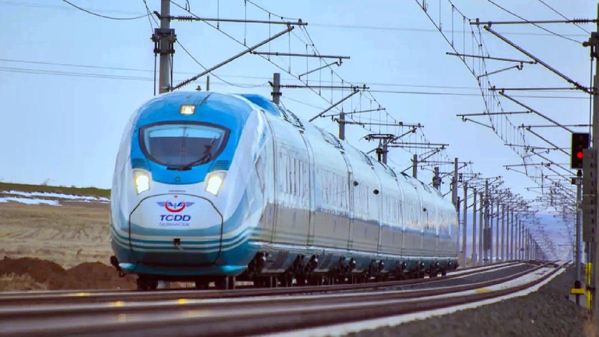 YHT’ye bin, kahveni al, havalimanına ışınlan! Gaziantep-Adana-Mersin hızlı treni Çukurova Havalimanı’na bağlanıyor