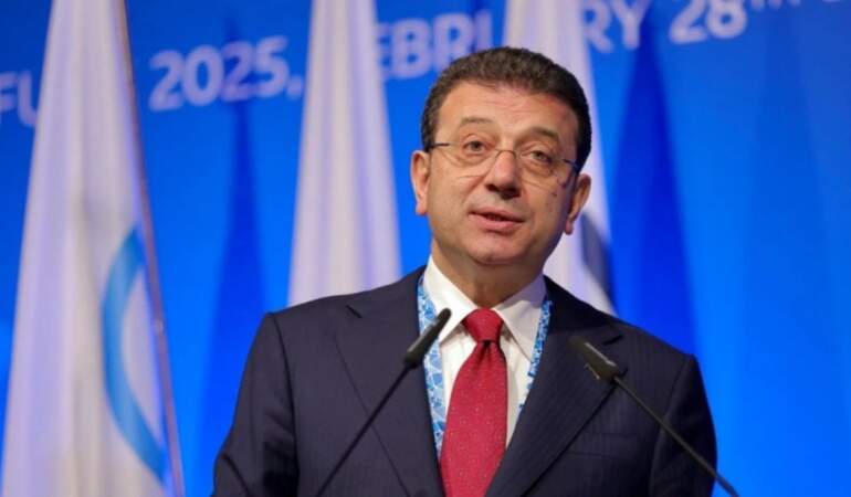 İmamoğlu’ndan ‘İzmir’ tepkisi: Bu ülke her sabah yeni bir hukuksuzlukla mı uyanmak zorunda?