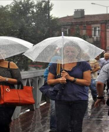 Türkiye’de yarın hava durumuna dikkat! Meteoroloji kritik bölgeleri işaret etti