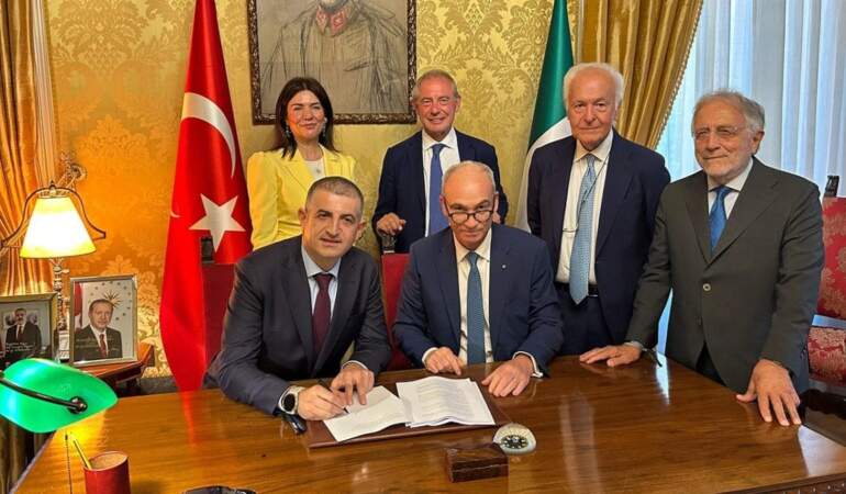 Baykar, İtalyan havacılık şirketi Piaggio Aerospace’i satın aldı