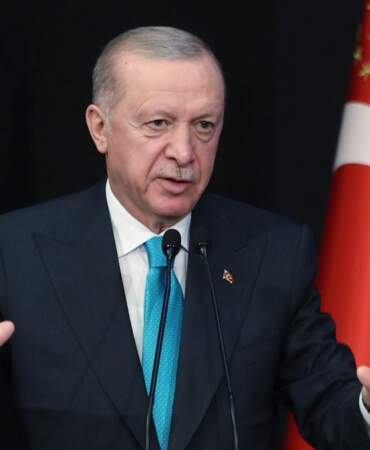Erdoğan’dan ‘Leman’ tepkisi: ‘Mizah kisvesiyle yapılan alçakça bir provokasyondur’