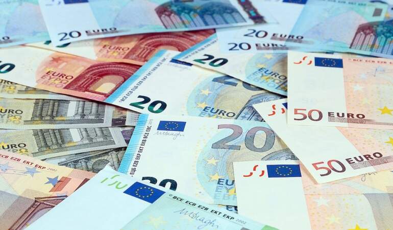 Euro 4 yılın zirvesinde: Yeni rekor için açıklama geldi
