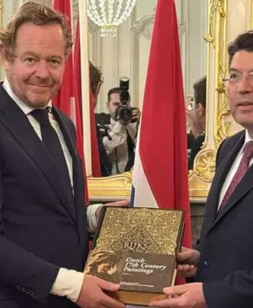 Tunç, Hollanda Lahey’de van Weel ile görüştü