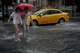 Meteoroloji turuncu alarm verdi: Şiddetli yağış ve fırtına geliyor