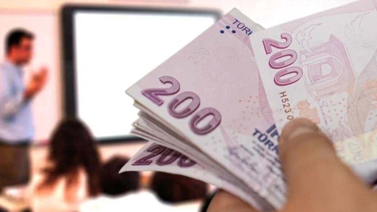 Kamuda ‘üvey evlat’ tartışması: Yüzbinlerce öğretmen isyan etti