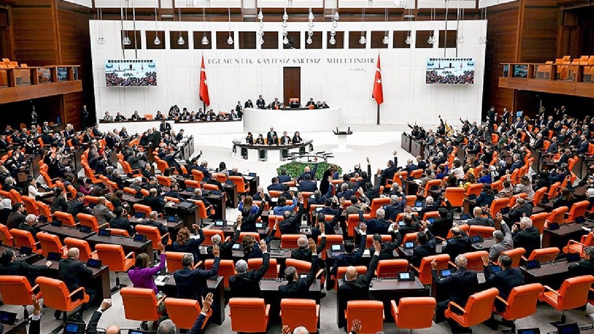 İsrail’i kınama tezkeresi Meclis’ten geçti: ‘Suriye halkının yanındayız’