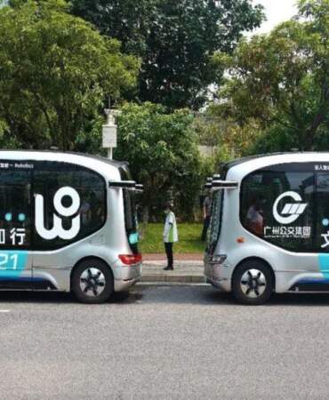 Bu otobüs tamamen sürücüsüz! Test bitti, yollara çıktı: Otonom otobüs seferleri resmen başladı