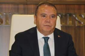 Tutuklanan Muhittin Böcek belediye çalışanlarına seslendi: Ben yokken benim sesim, elim, kolum olacaksınız