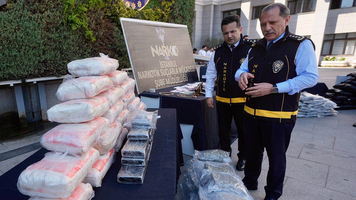 İstanbul ve Norveç’te eş zamanlı uyuşturucu operasyonu: 365 kilo uyuşturucu ele geçirildi, 17 kişi tutuklandı