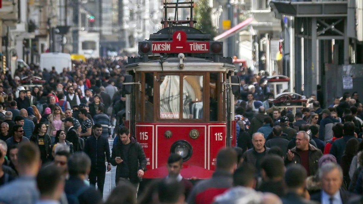 TÜİK dünya nüfus gününde son rakamları açıkladı: Türkiye, dünyanın en kalabalık 18. ülkesi