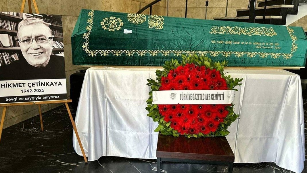 Gazeteci Hikmet Çetinkaya son yolculuğuna uğurlandı