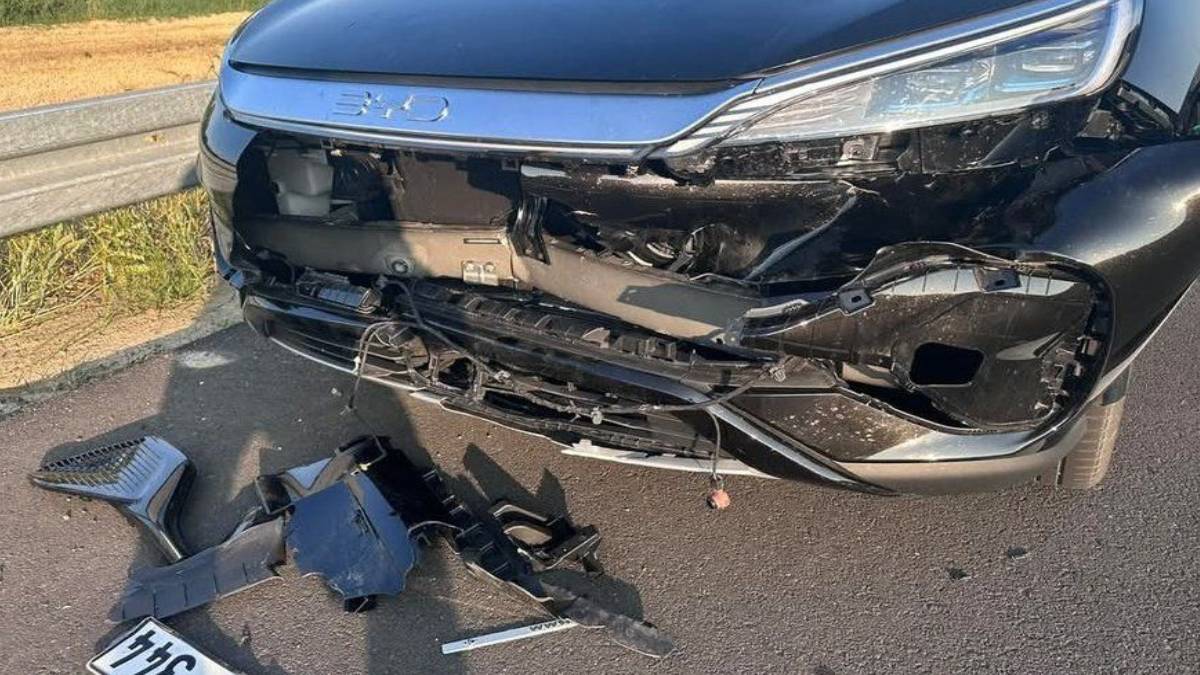 “Köpeğe vurdu, araba dağıldı, parçası yok!” BYD sürücüsünün isyanı, Türkiye’deki büyük tehlikeyi ateşledi