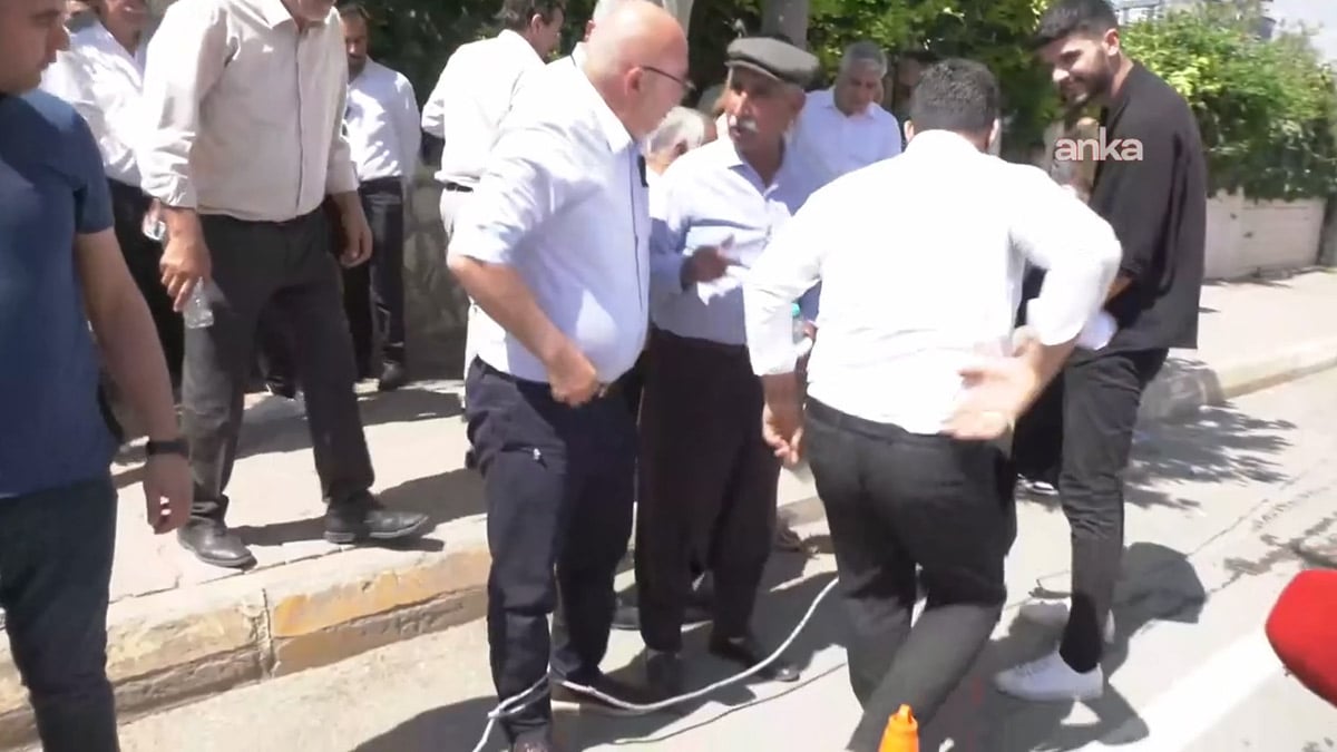 Mahmut Tanal, Tutdere’nin ev hapsi cezasına tepki olarak ayağına ip bağladı