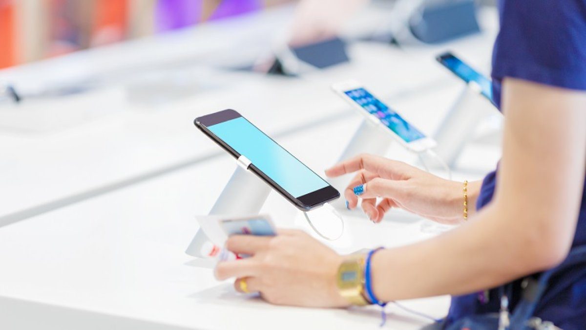 Japon teknoloji devi satışlarını bir bir çekiyor! Artık o cep telefonu bulunmuyor: O ülkeden çekildi, sıra diğer ülkelerde mi?