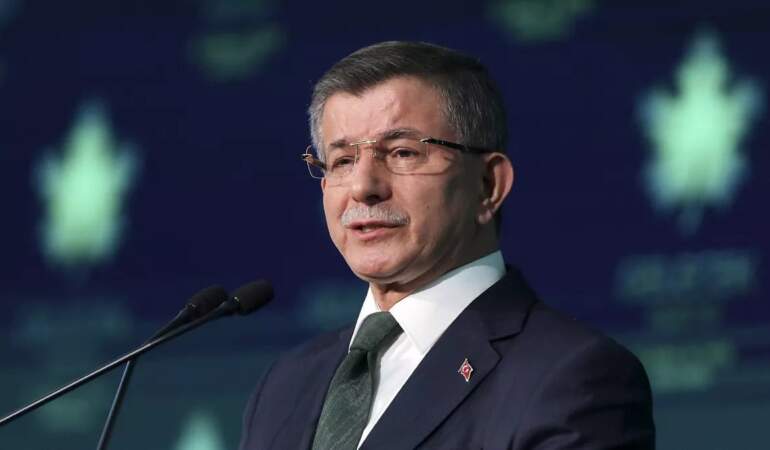 Davutoğlu’ndan Erdoğan’ın grev yasağına sert tepki: Geceyarısı darbesine karşı emekçinin yanındayız