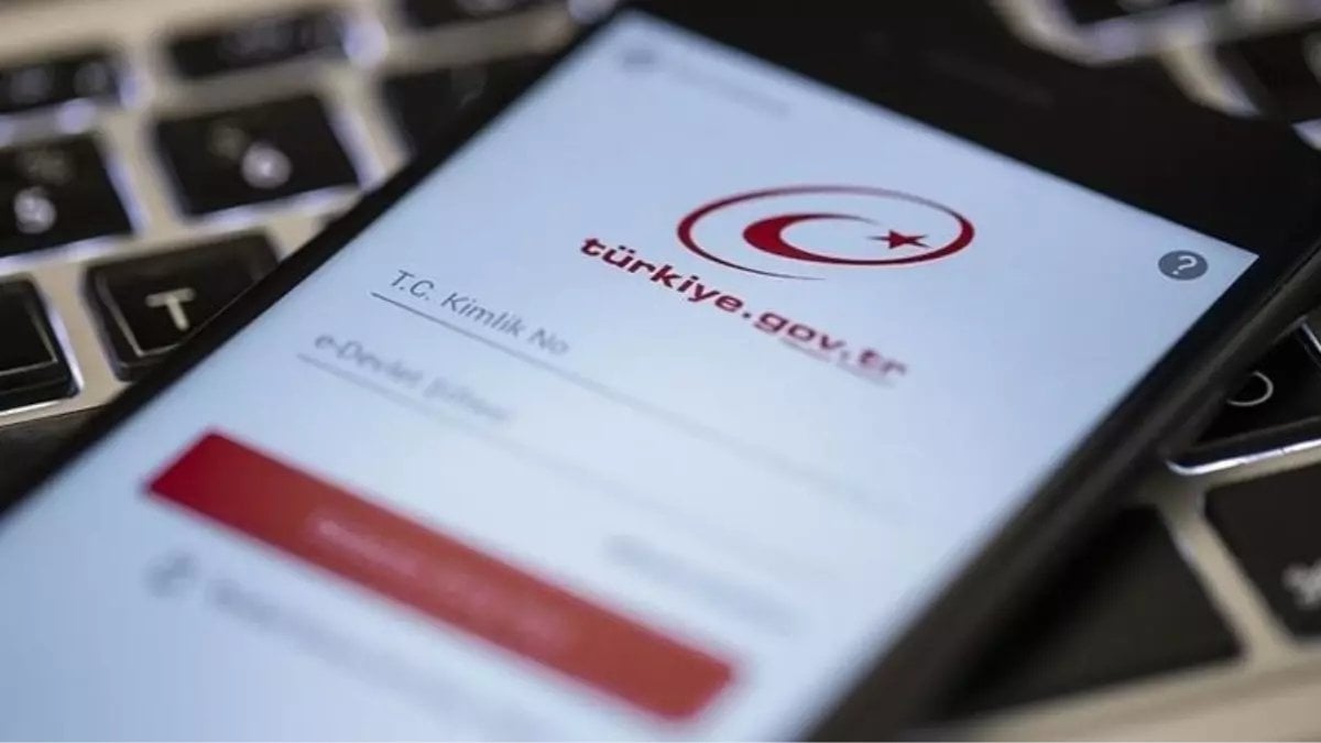 Milyonlarca kişi e-Devlet’e akın etti! Temmuz zammı sonrası yeni emekli maaşları belli oldu: İşte adım adım hesaplama